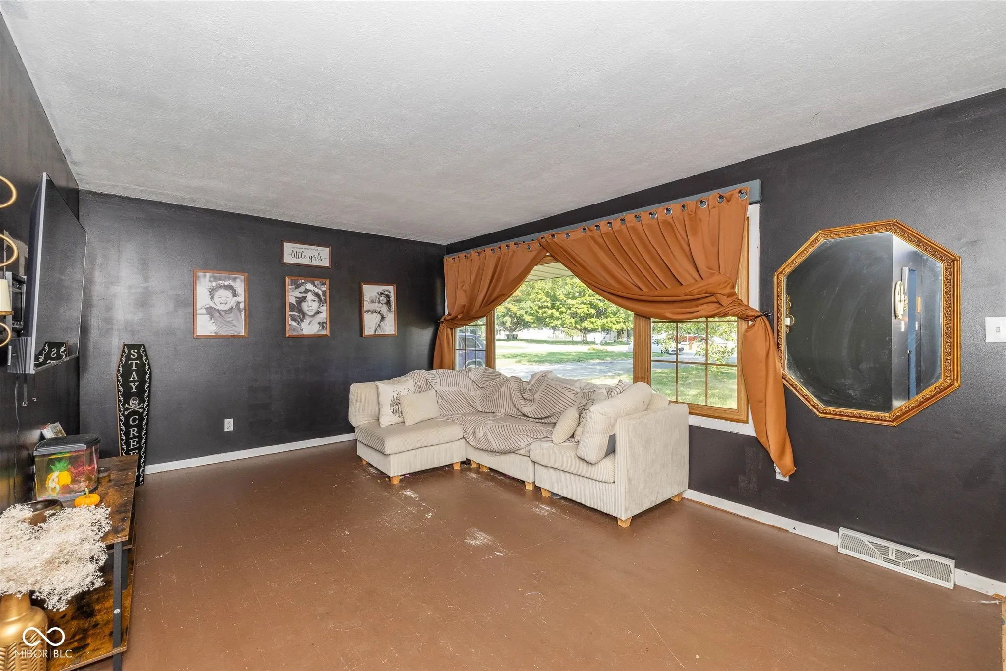 Kokomo, Indiana 46902, United States, 4 Bedrooms Bedrooms, ,2 BathroomsBathrooms,Residential,Pending,9068