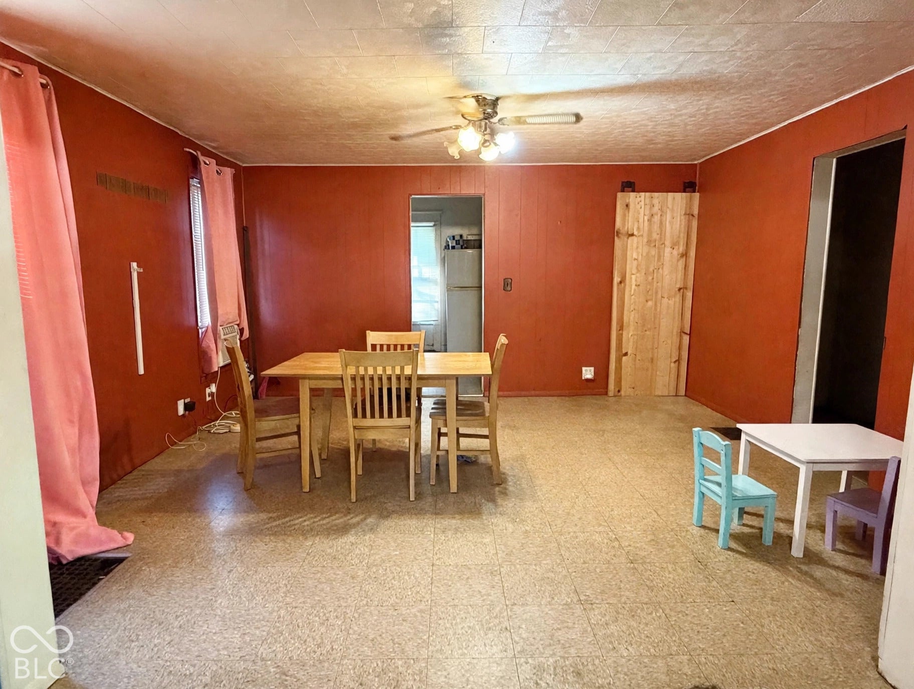 1043 W 36th Street