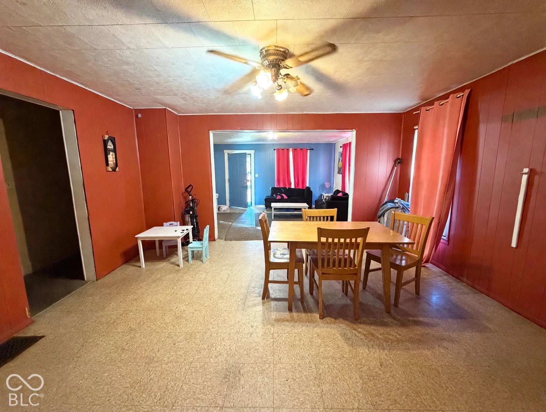 1043 W 36th Street