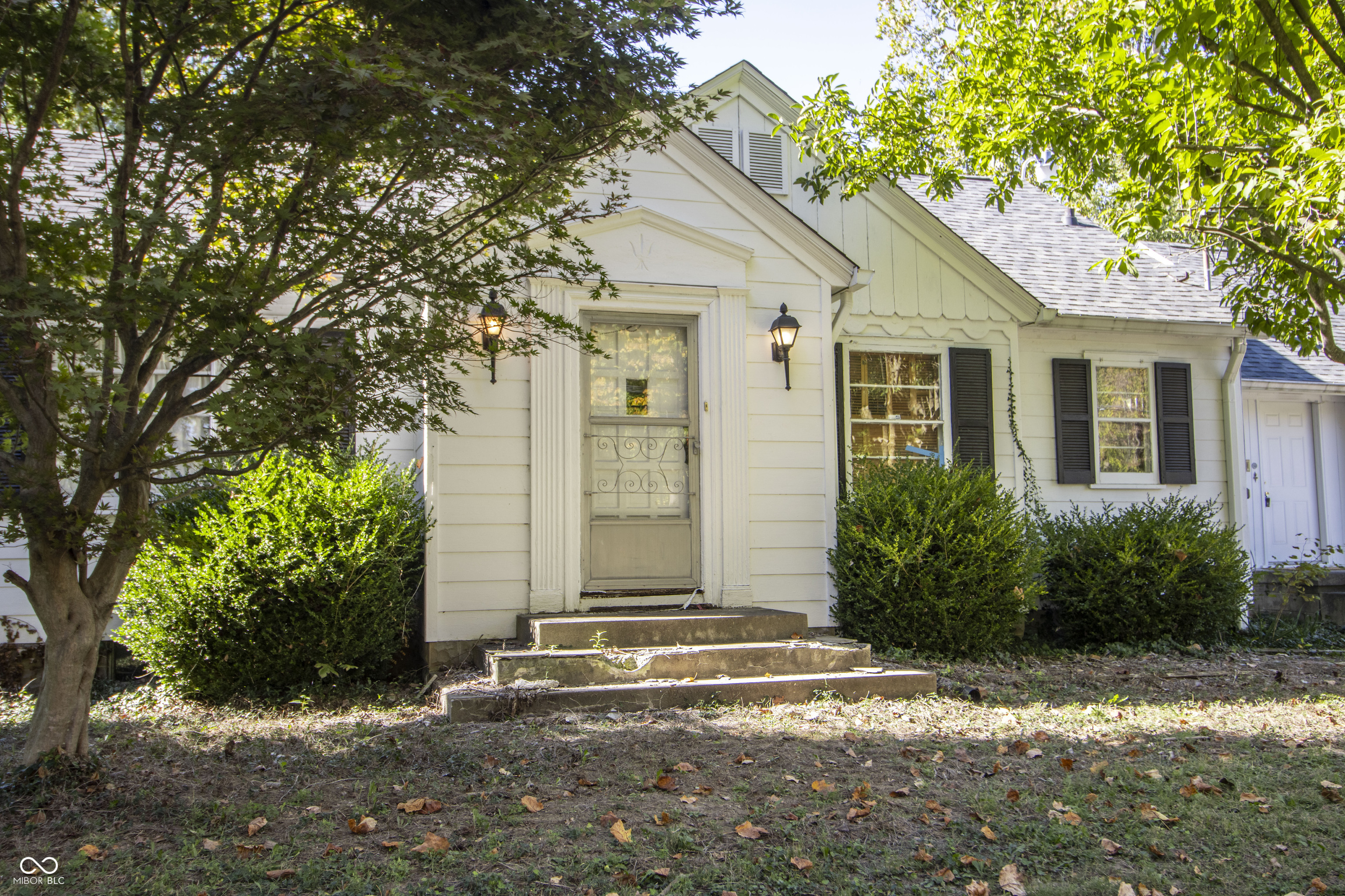 6040 S High School Road