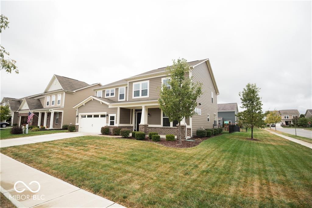 15665 Eastpark Drive - Photo 2