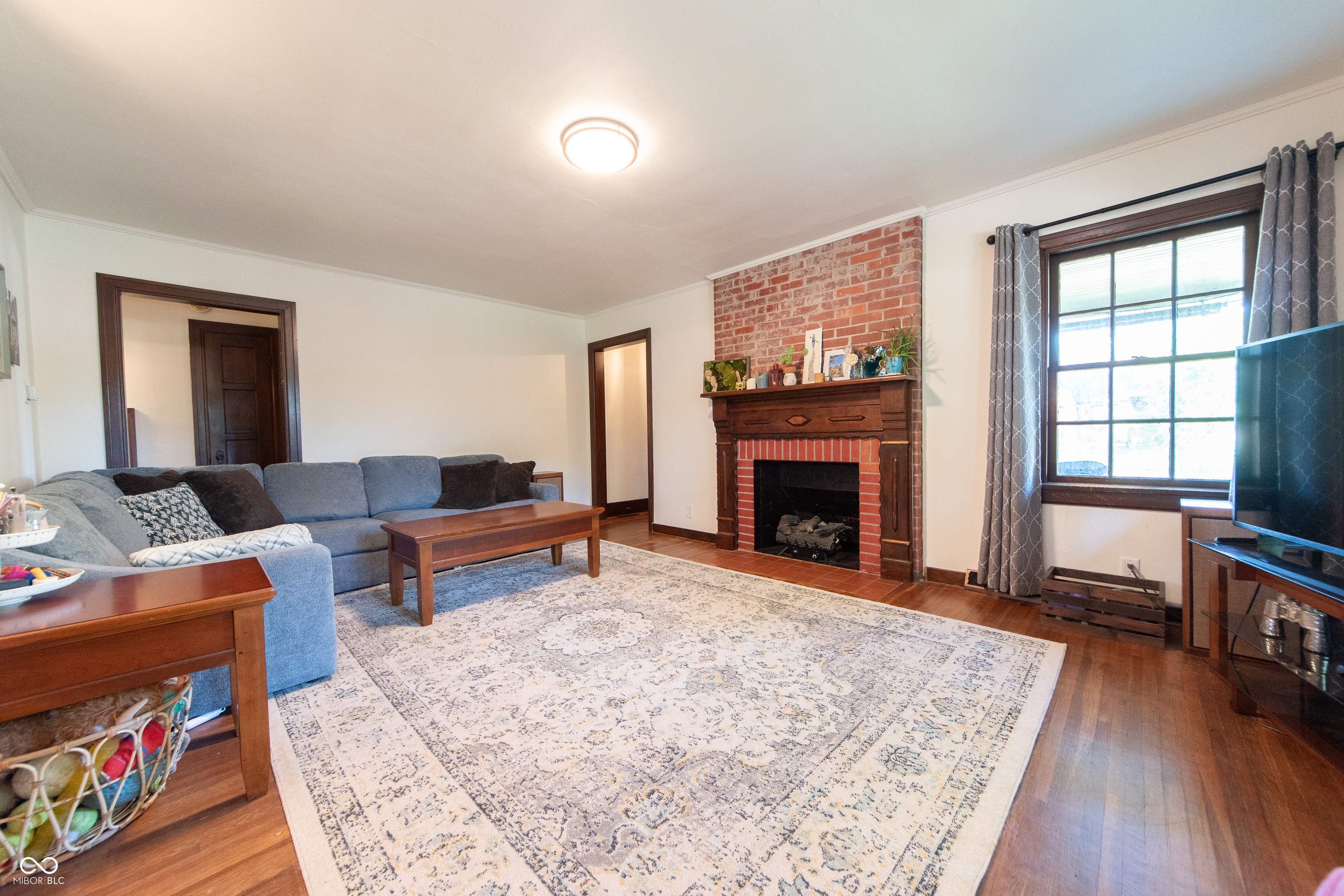 2339 Lafayette Avenue