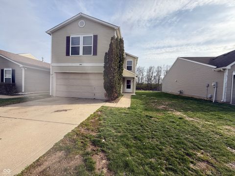 Photo of 2941 Redland Lane, Indianapolis, IN 46217 (MLS # 22095695)