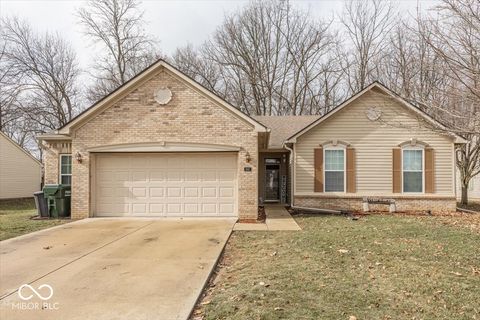 4162 S Woodtrail Lane New Palestine IN 46163