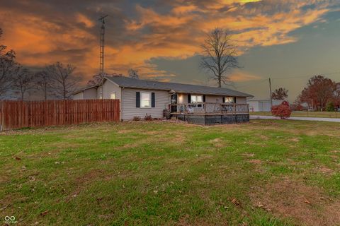 Photo of 47 N Finley Firehouse Road, Scottsburg, IN 47170 (MLS # 22075208)