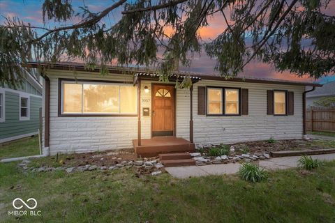 Photo of 3057 Dawson Street, Indianapolis, IN 46237 (MLS # 22095333)