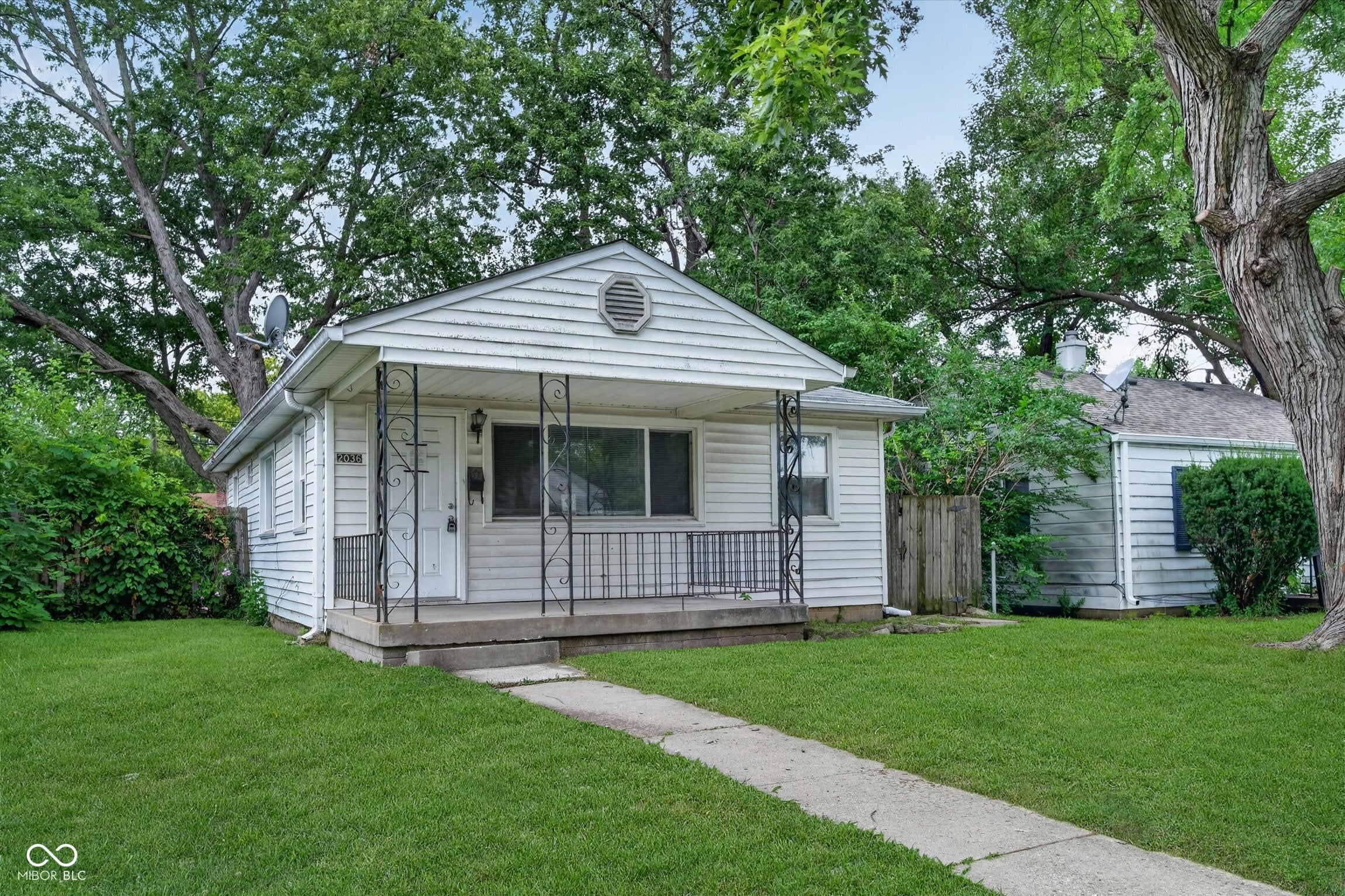 2036 N Euclid Avenue