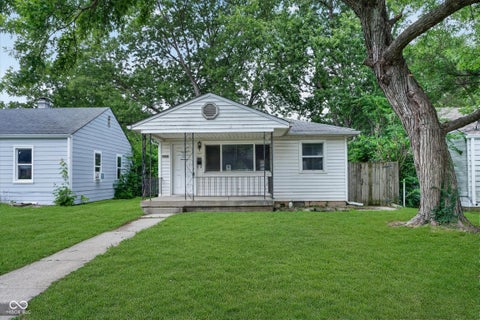 Photo of 2036 N Euclid Avenue, Indianapolis, IN 46218 (MLS # 22118412)