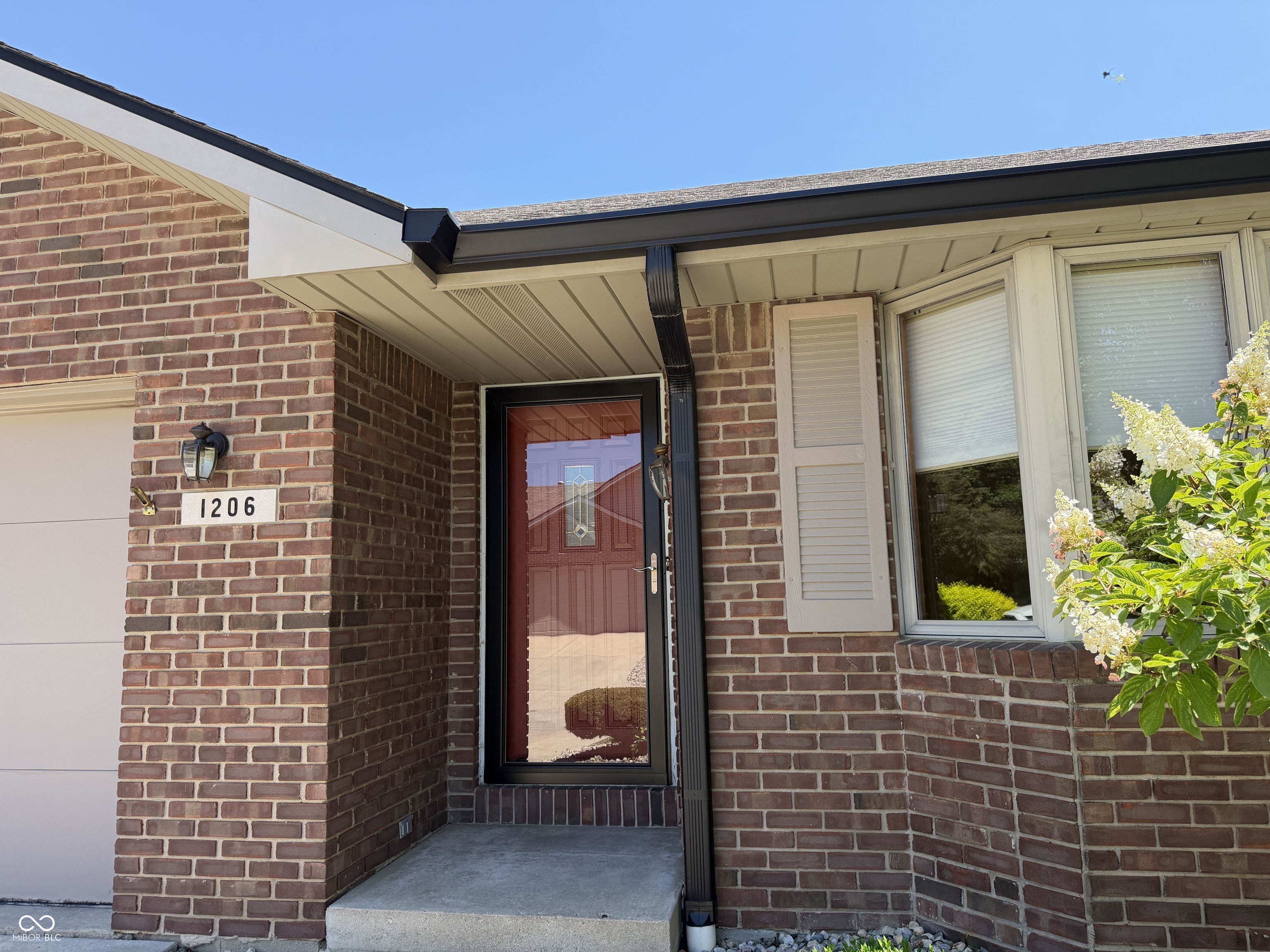 1206 Sugar Pine Drive