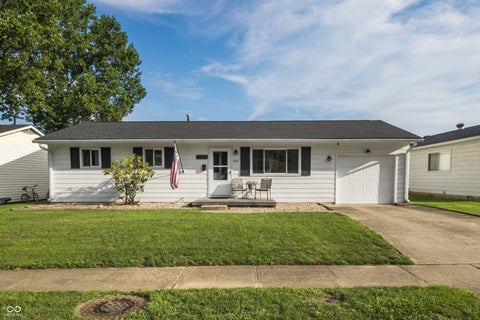 Photo of 1913 Hawthorne Drive, Plainfield, IN 46168 (MLS # 22120609)