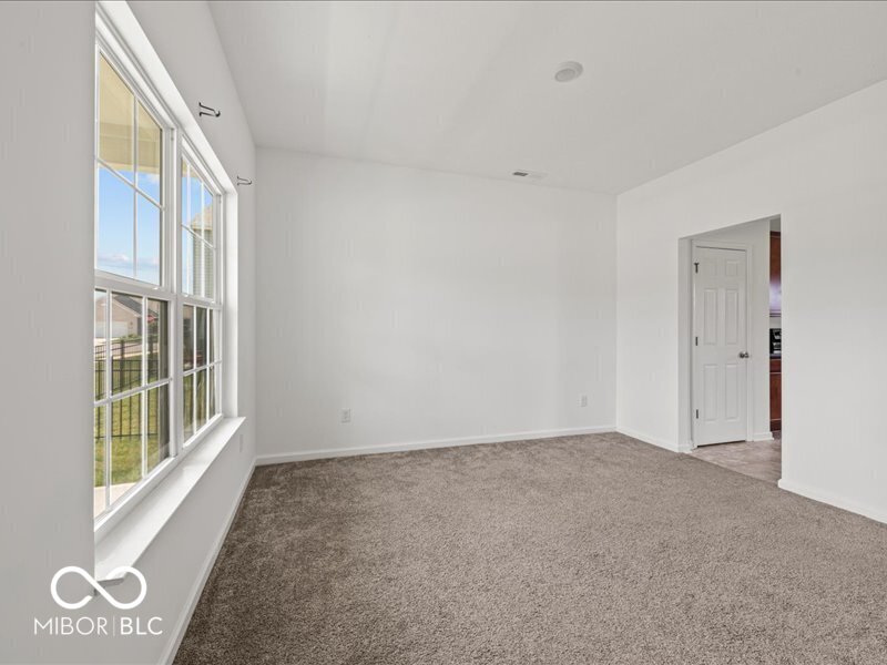 1456 Willow Tree Lane