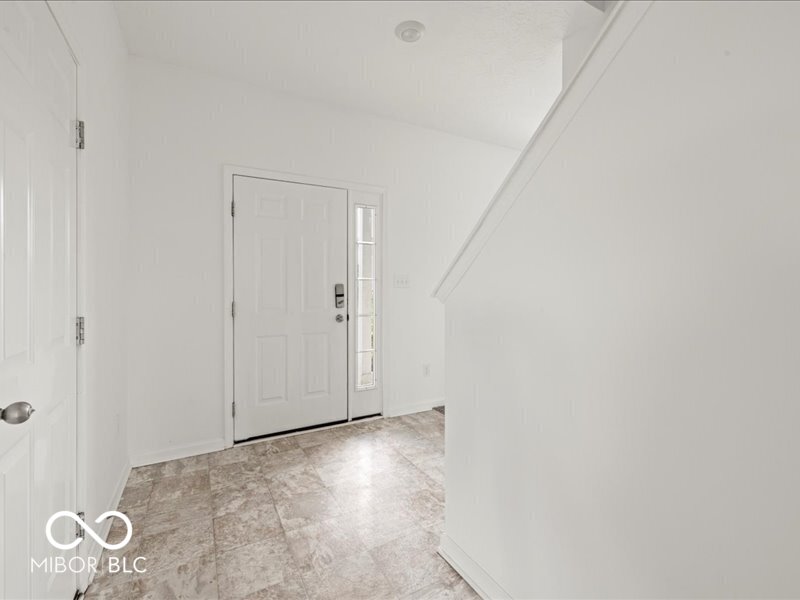 1456 Willow Tree Lane