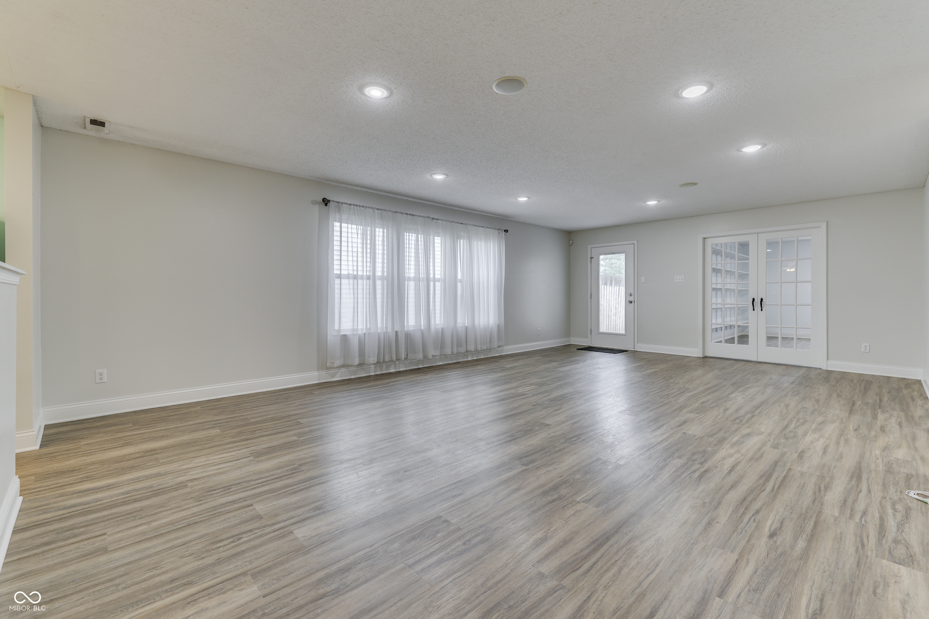 6613 Sonesta Drive
