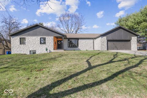 Photo of 13082 Andover Drive, Carmel, IN 46033 (MLS # 22087858)