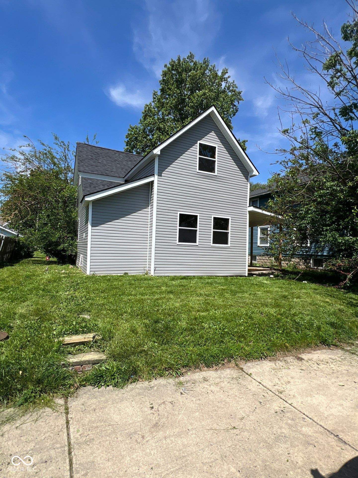 1325 S Main Street