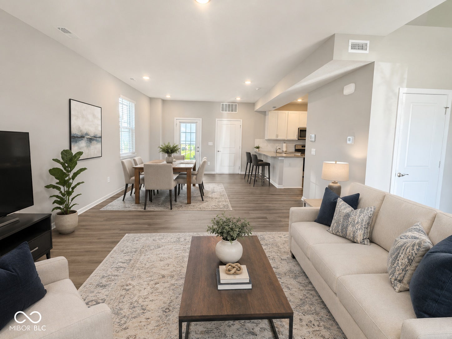 2739 Maricopa Boulevard