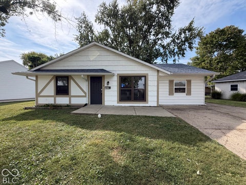 Photo of 1036 Eastlawn Drive, Whiteland, IN 46184 (MLS # 22129762)