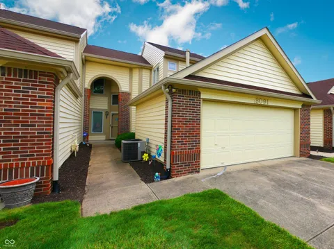 8091 Farmhurst Lane, Indianapolis, IN 46236 - MLS#: 21979730