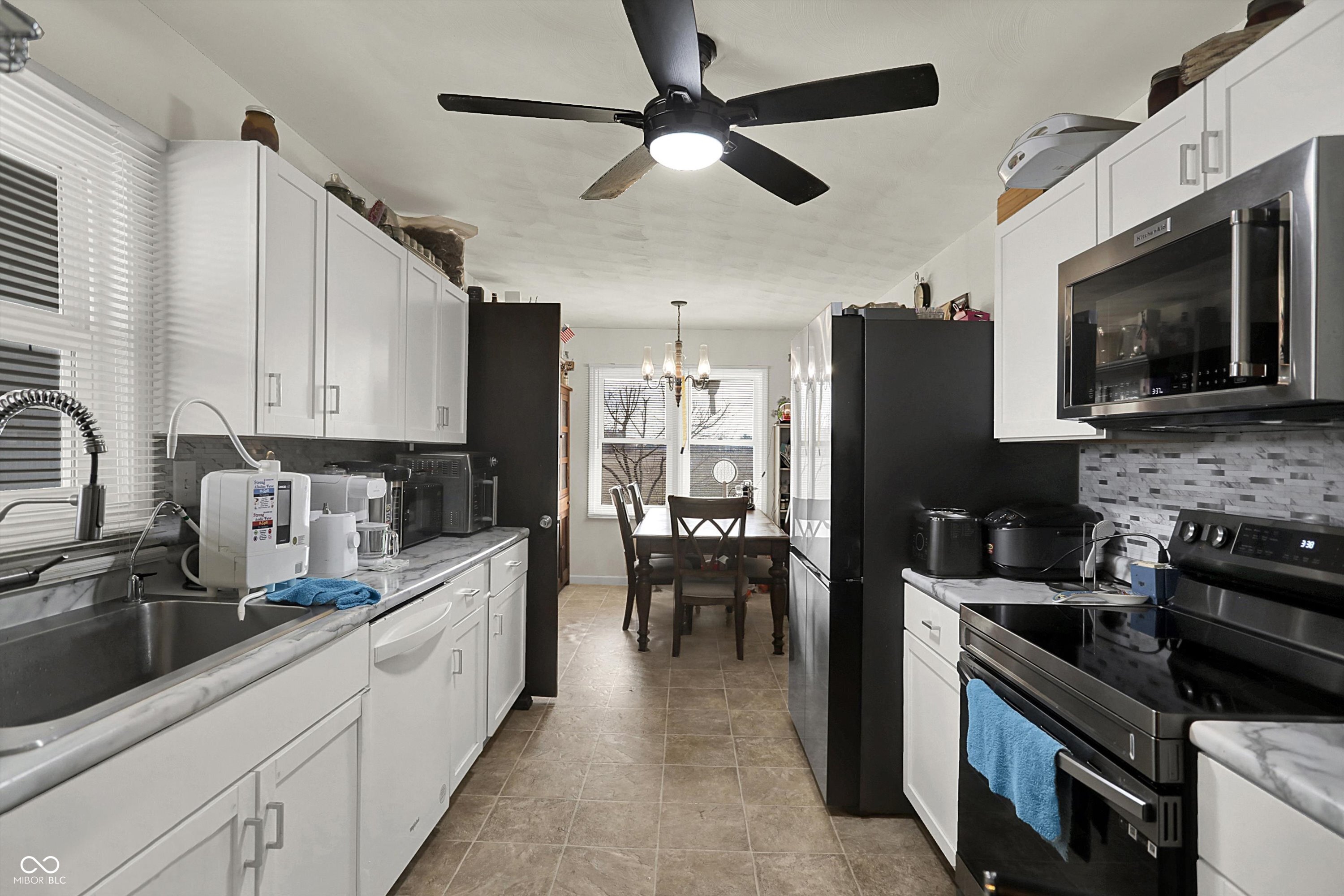 5975 Lafayette Street