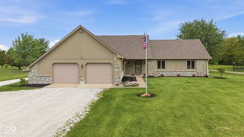 Photo of 12312 E 62nd Street, Indianapolis, IN 46235 (MLS # 22101088)