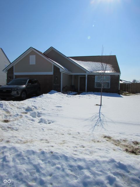 627 Derek Lane Trafalgar IN 46181