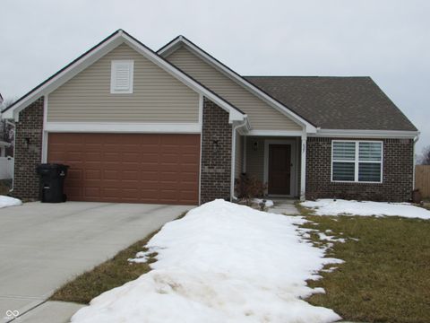 Photo of 627 Derek Lane, Trafalgar, IN 46181 (MLS # 22082717)