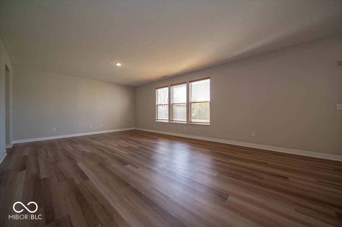 9800 Ridgecrest Lane