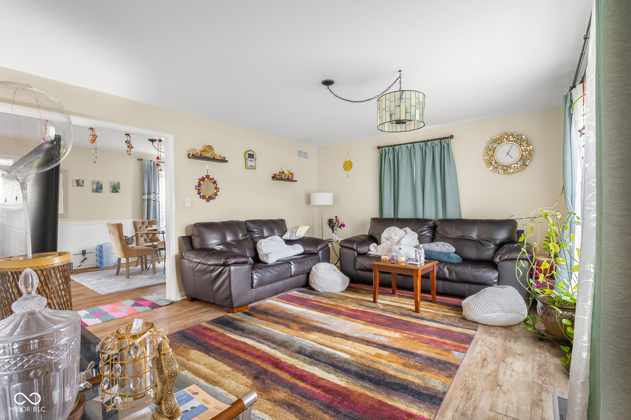 4206 Ridgeway Avenue