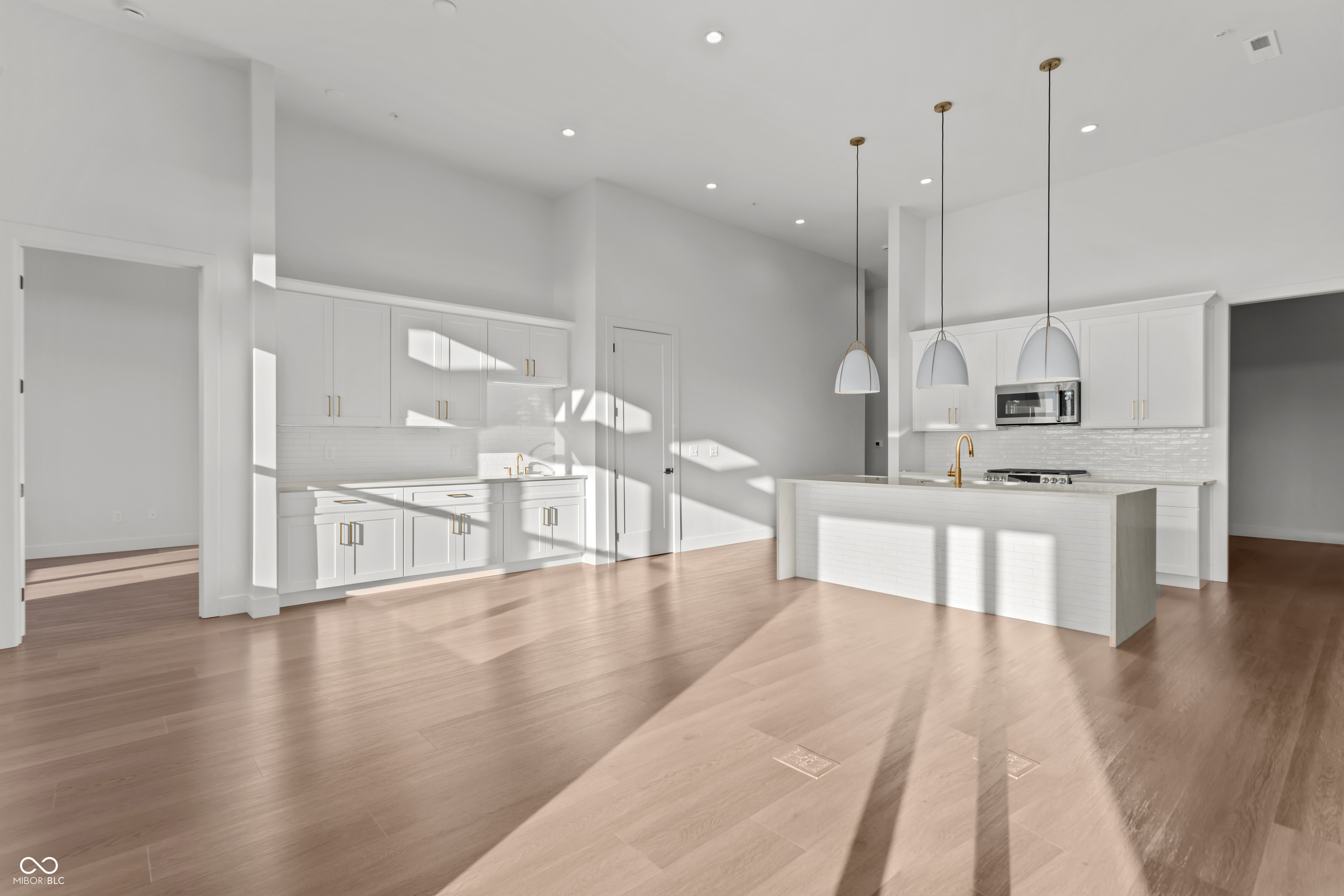 1155 S Rangeline Road 503