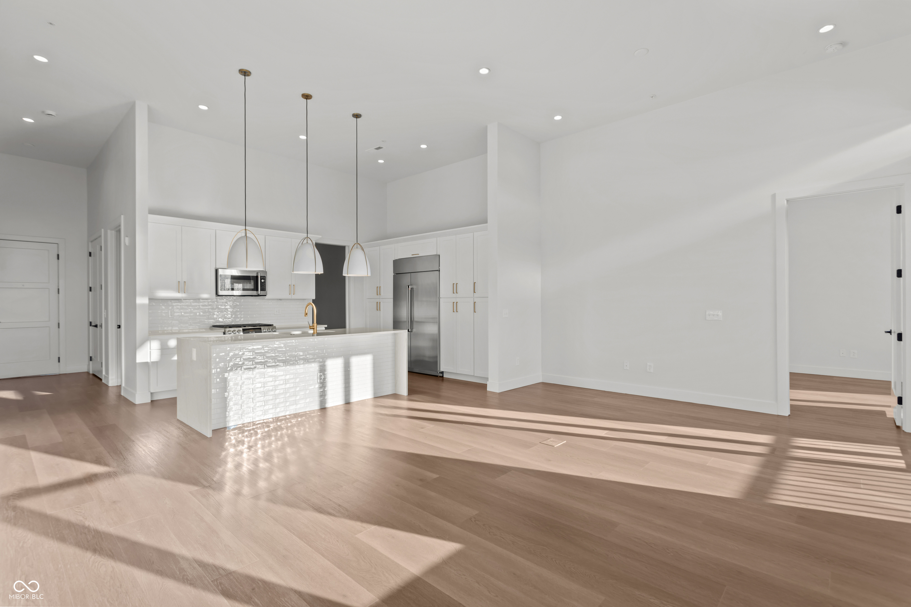 1155 S Rangeline Road 503