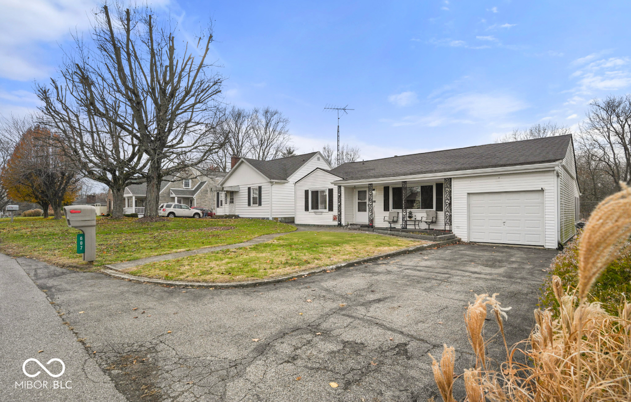 607 N Davidson Street