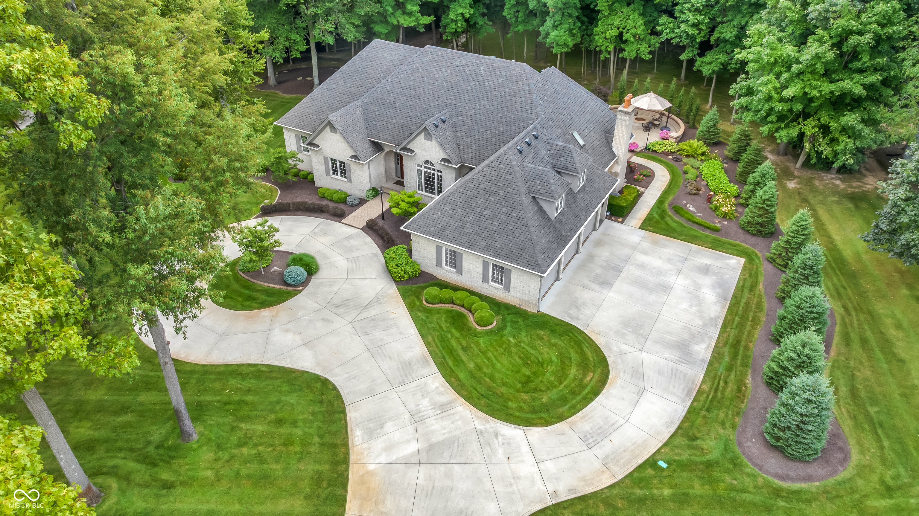 924 Woodcrest Way