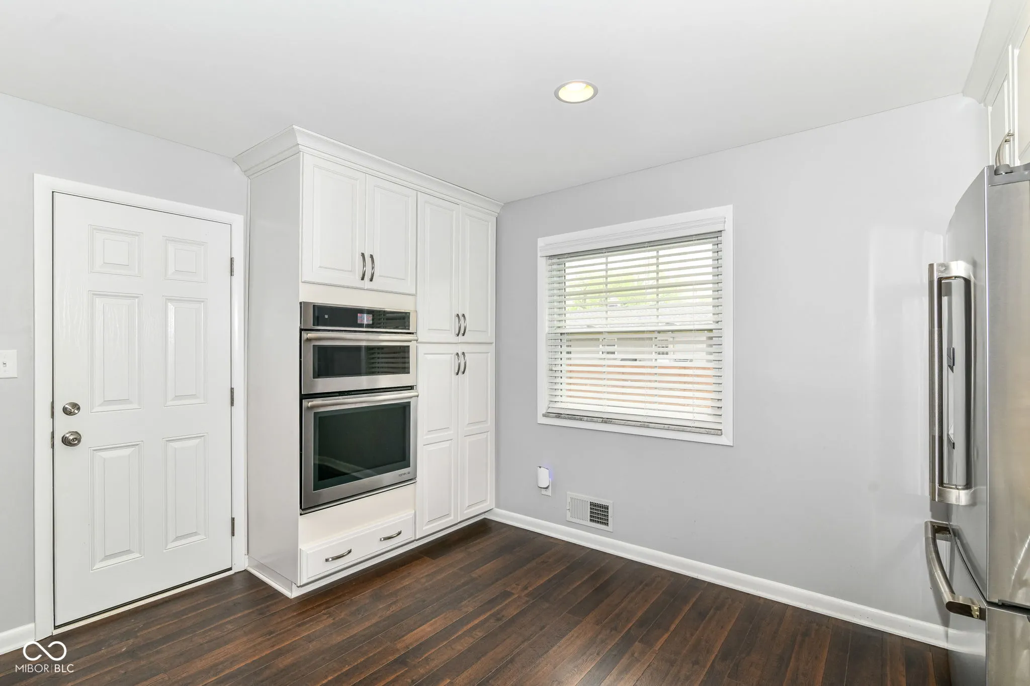 Indianapolis, Indiana 46240, United States, 3 Bedrooms Bedrooms, ,2 BathroomsBathrooms,Residential,Pending,121663