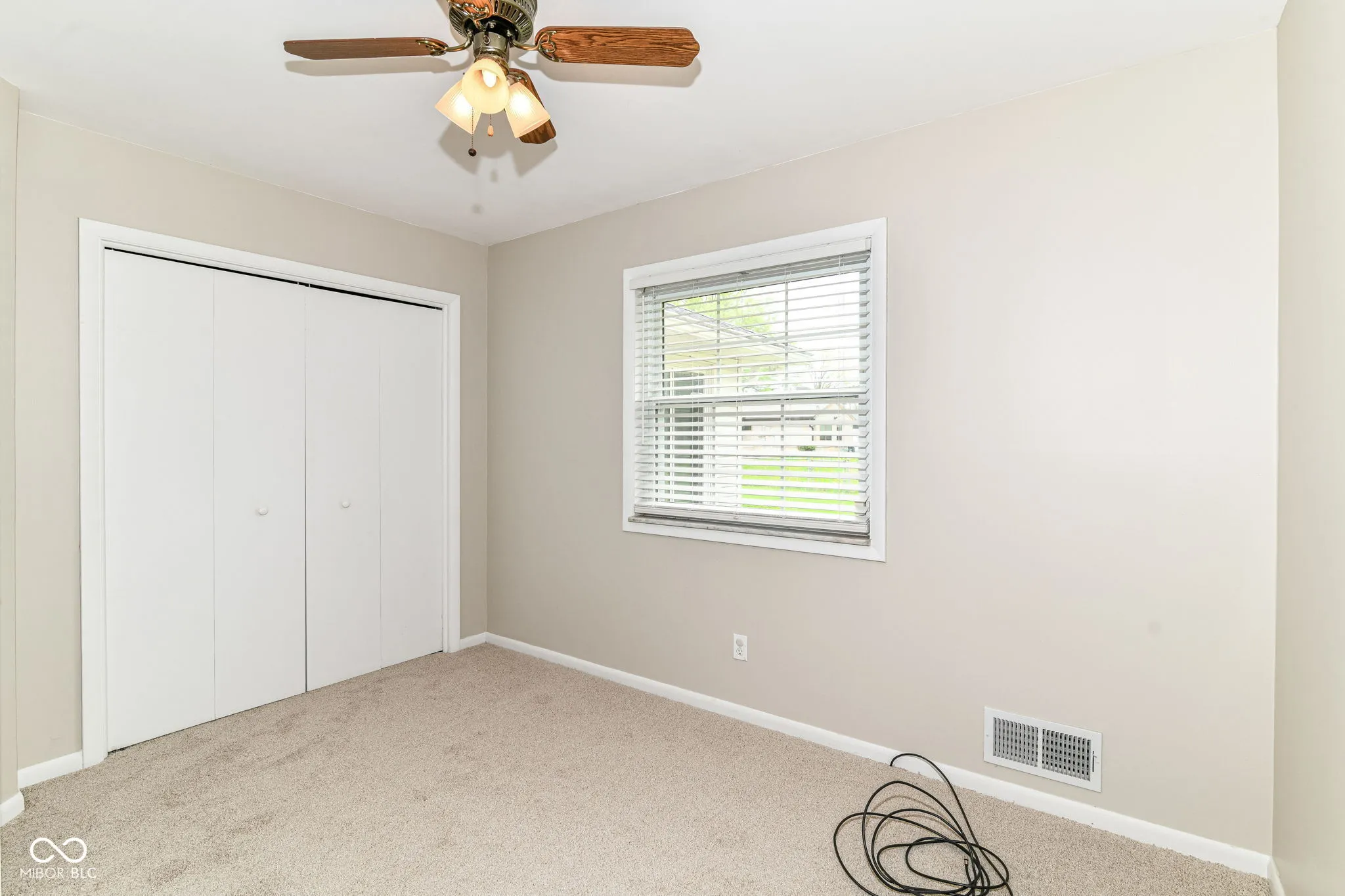 Indianapolis, Indiana 46240, United States, 3 Bedrooms Bedrooms, ,2 BathroomsBathrooms,Residential,Pending,121663