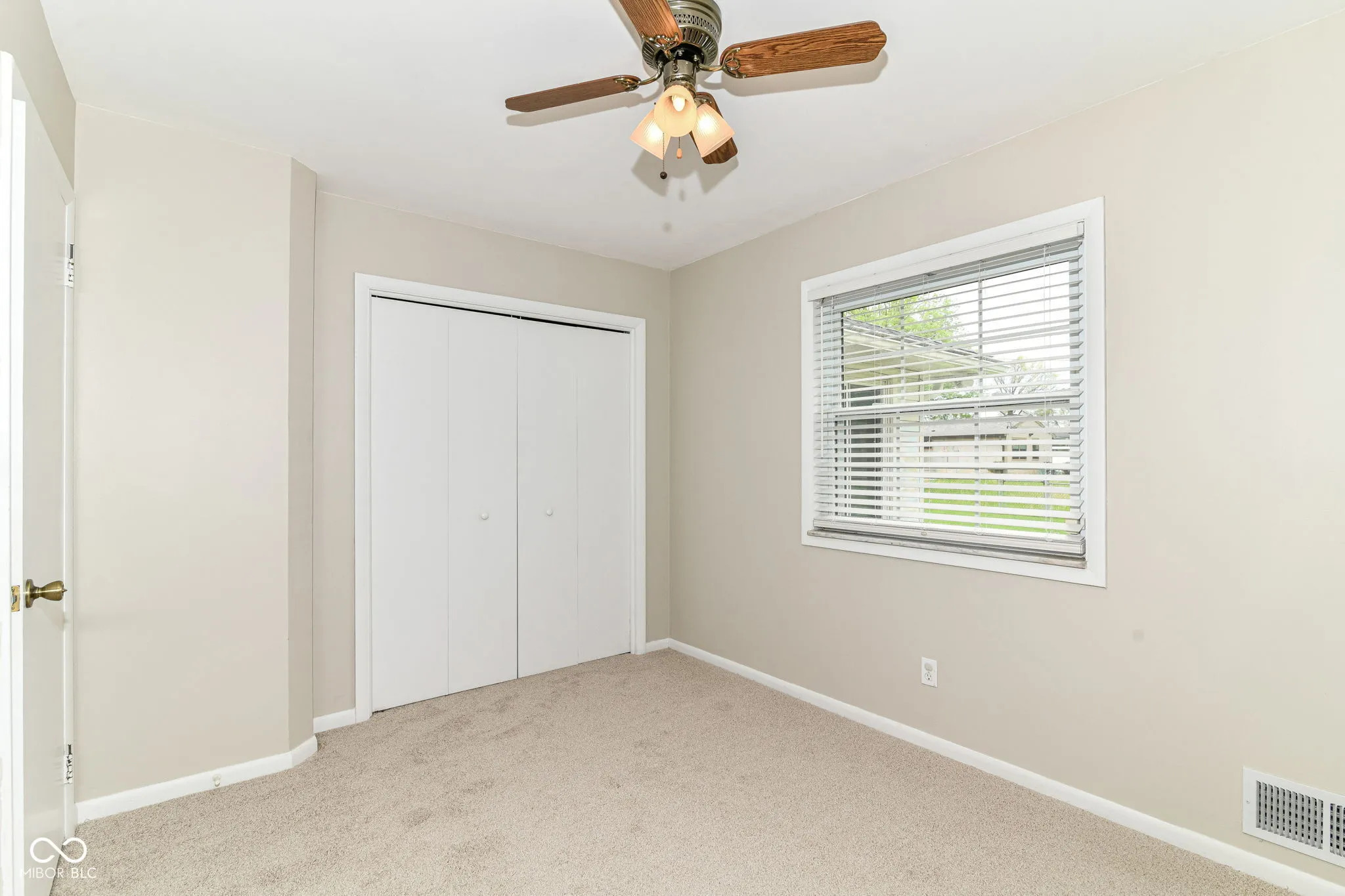 Indianapolis, Indiana 46240, United States, 3 Bedrooms Bedrooms, ,2 BathroomsBathrooms,Residential,Pending,121663