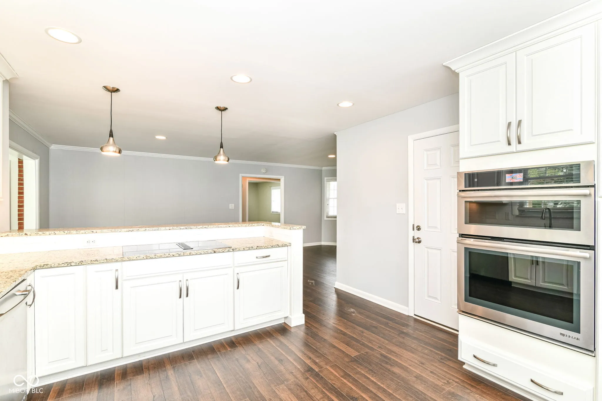 Indianapolis, Indiana 46240, United States, 3 Bedrooms Bedrooms, ,2 BathroomsBathrooms,Residential,Pending,121663