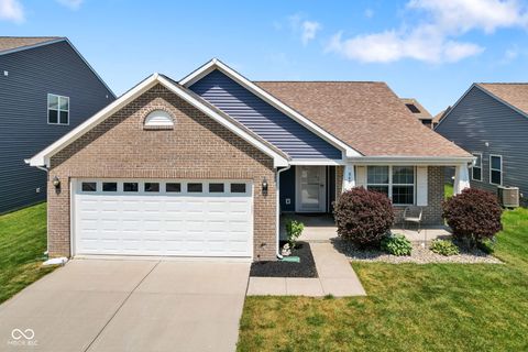 Photo of 848 Coralberry Lane, Greenwood, IN 46143 (MLS # 22096837)