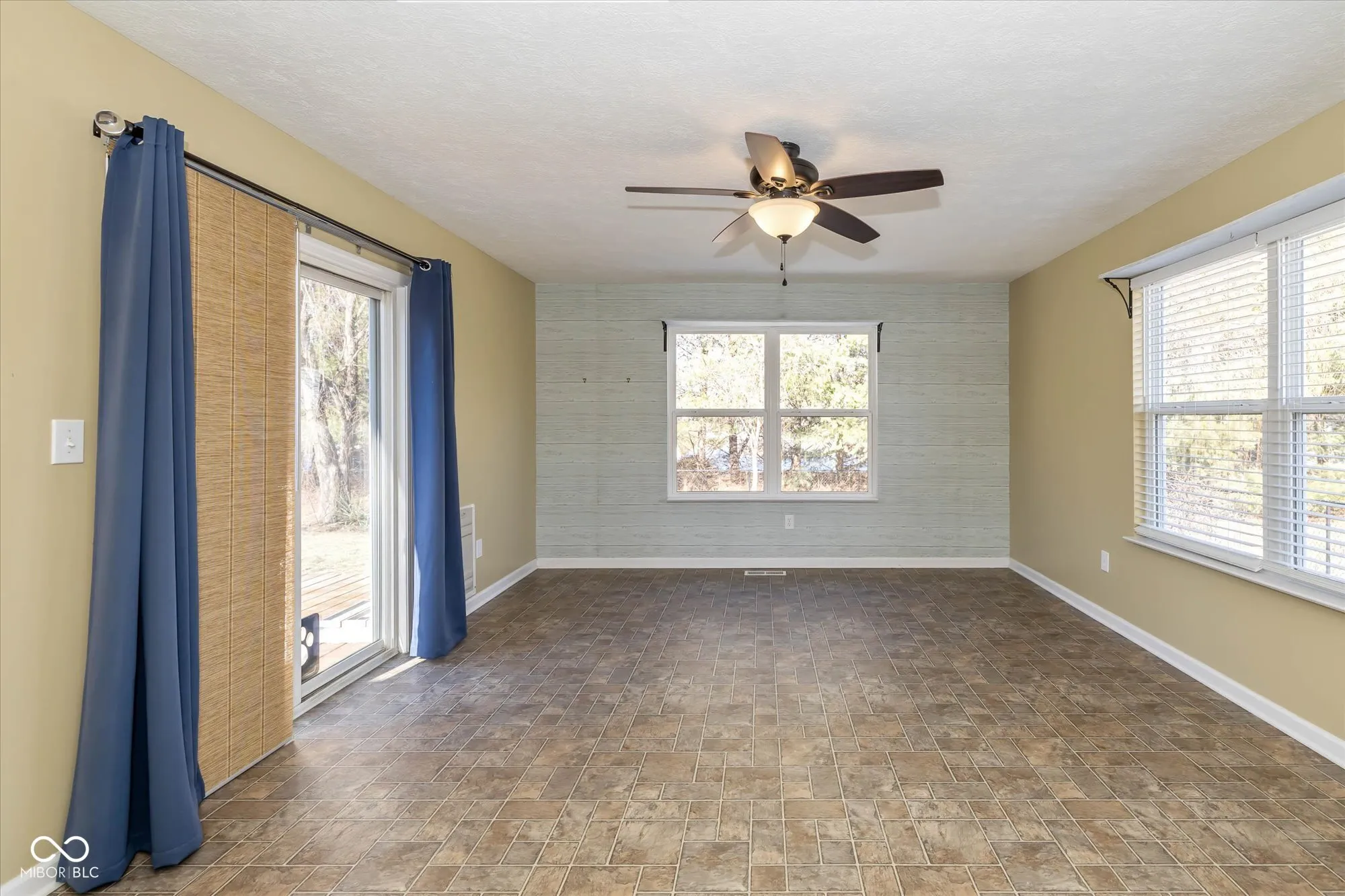 Avon, Indiana 46123, United States, 3 Bedrooms Bedrooms, ,3 BathroomsBathrooms,Residential,Pending,12378