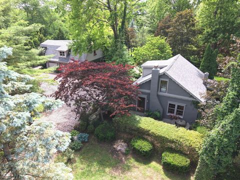 Photo of 6720 McFarland Road, Indianapolis, IN 46227 (MLS # 22103694)
