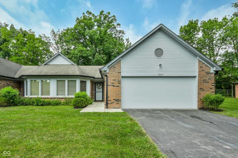 Photo of 9554 Cadbury Circle, Indianapolis, IN 46260 (MLS # 22115195)