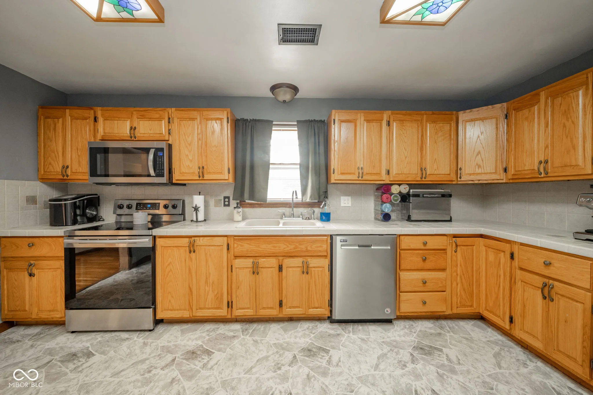 Muncie, Indiana 47302, United States, 3 Bedrooms Bedrooms, ,2 BathroomsBathrooms,Residential,Active,223790