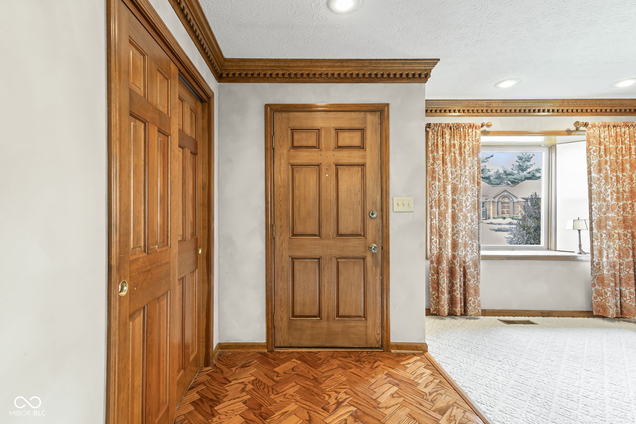 2923 Colony Lake West Drive