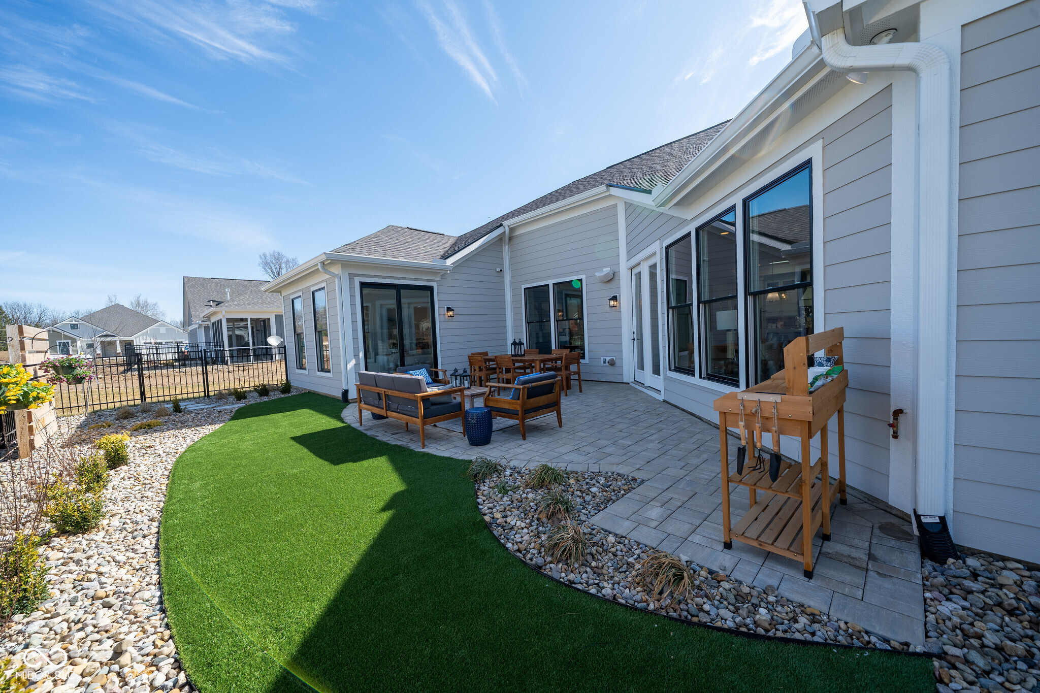 8901 Constitution Trail