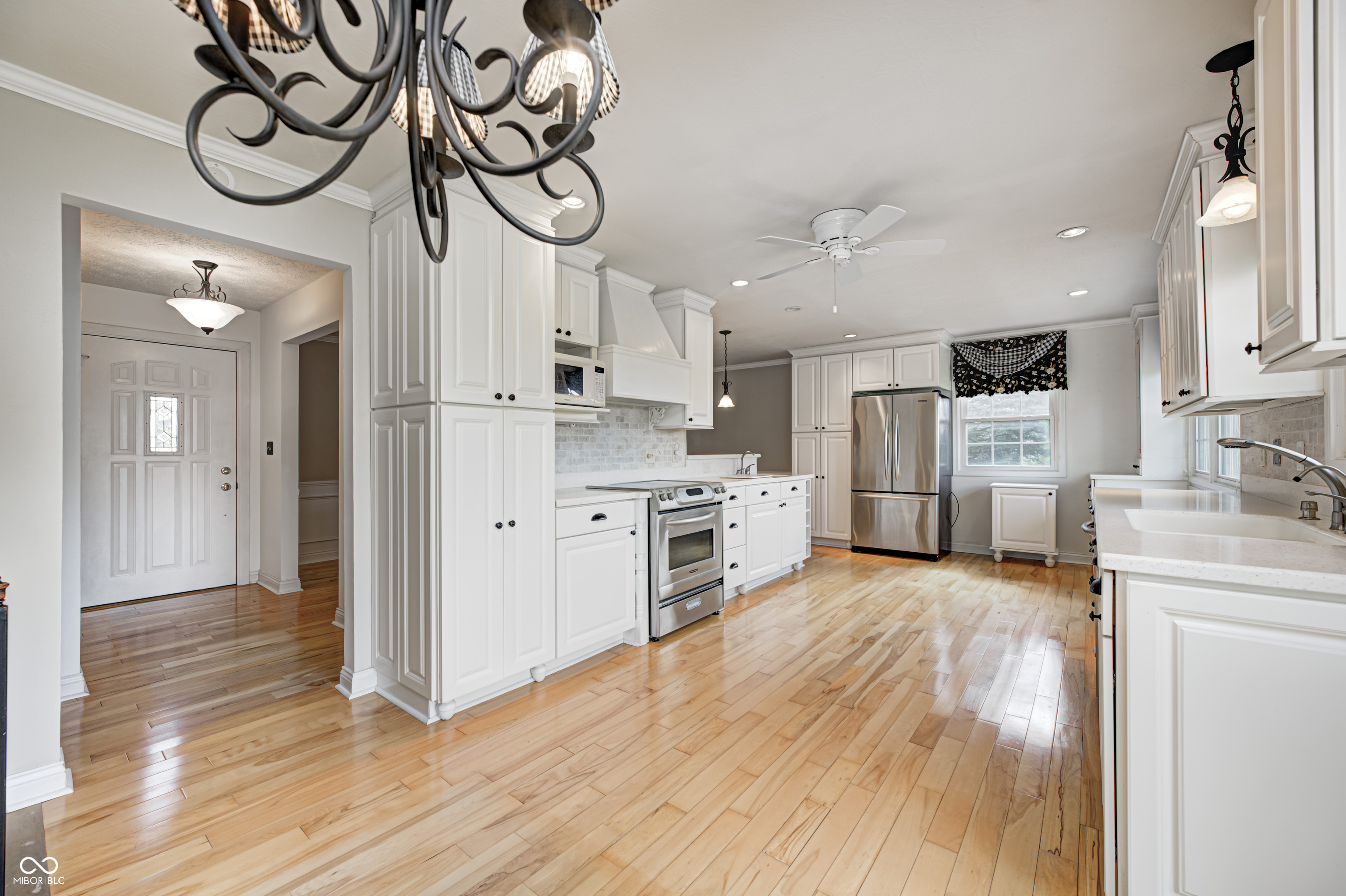 303 E County Road 500 N