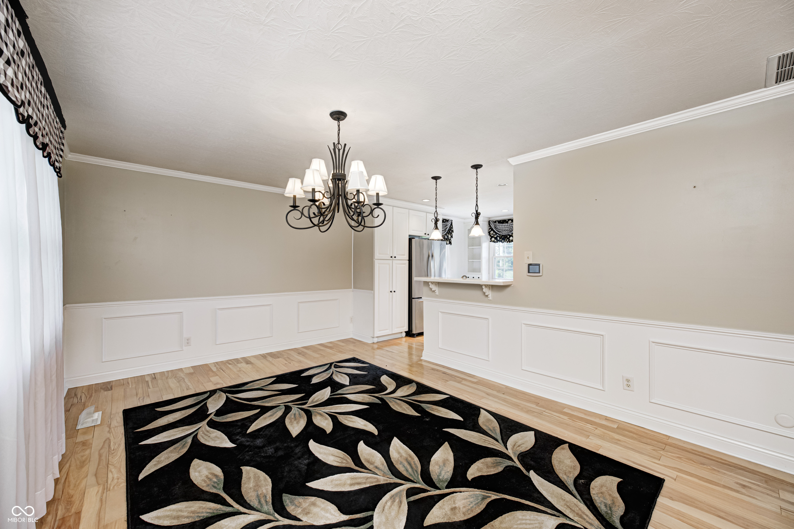 303 E County Road 500 N