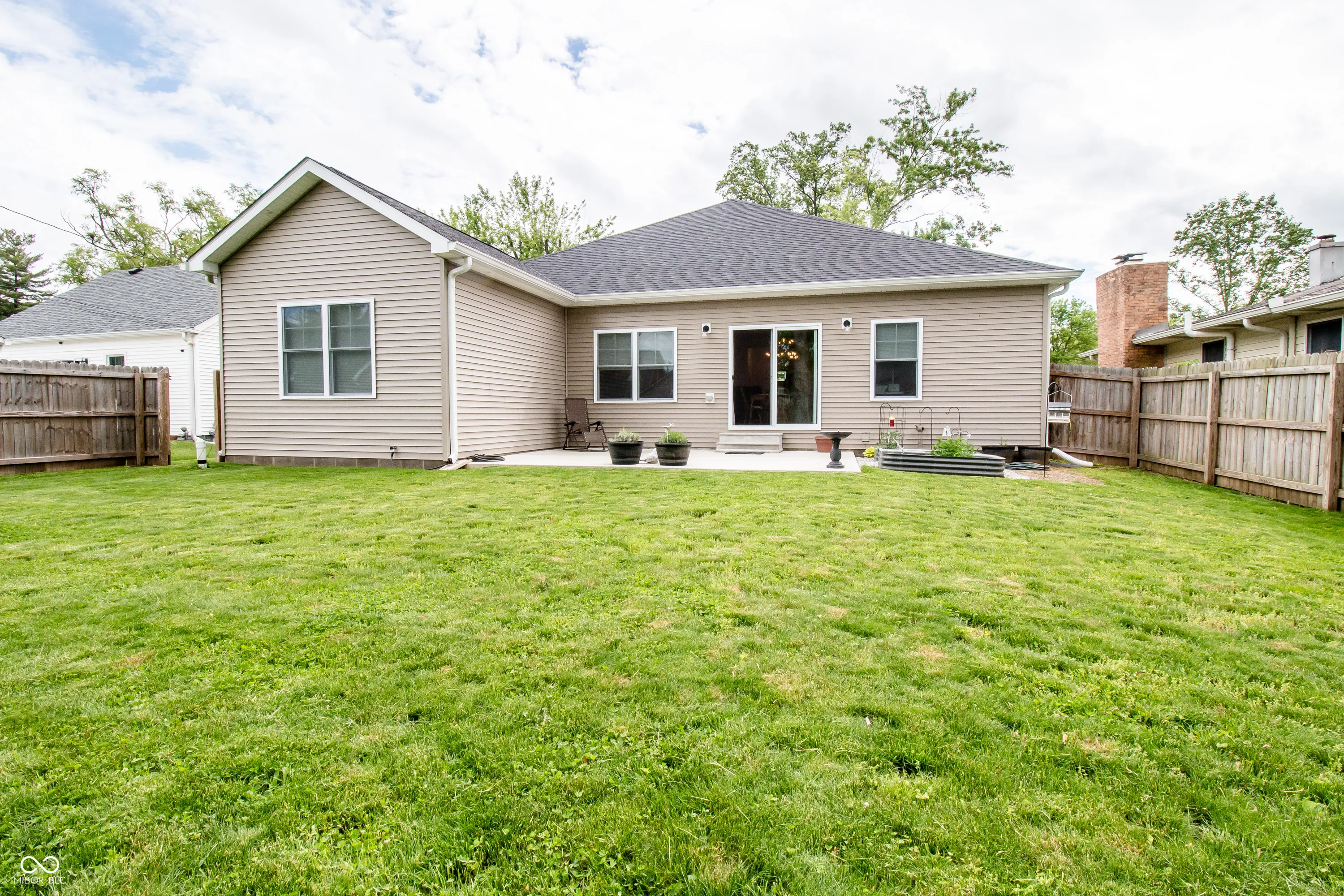 Columbus, Indiana 47201, United States, 3 Bedrooms Bedrooms, ,2 BathroomsBathrooms,Residential,Active,129902