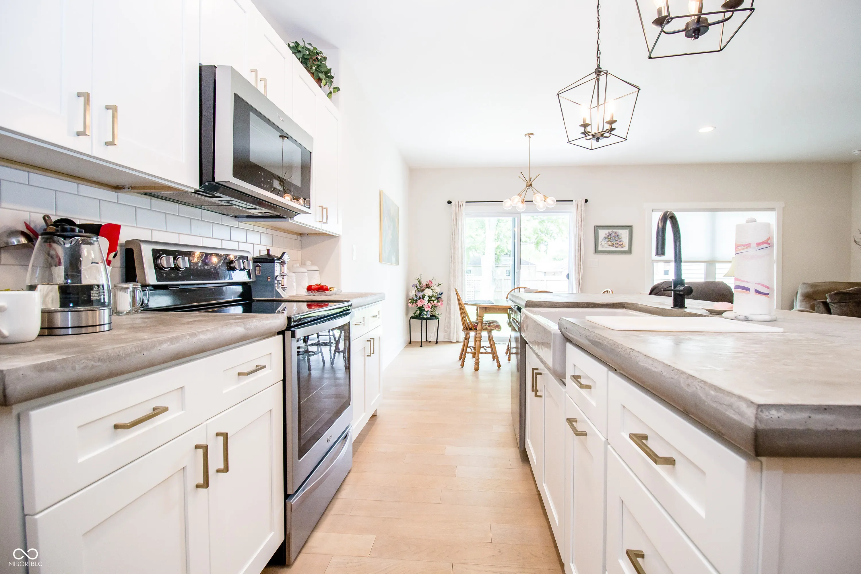 Columbus, Indiana 47201, United States, 3 Bedrooms Bedrooms, ,2 BathroomsBathrooms,Residential,Active,129902