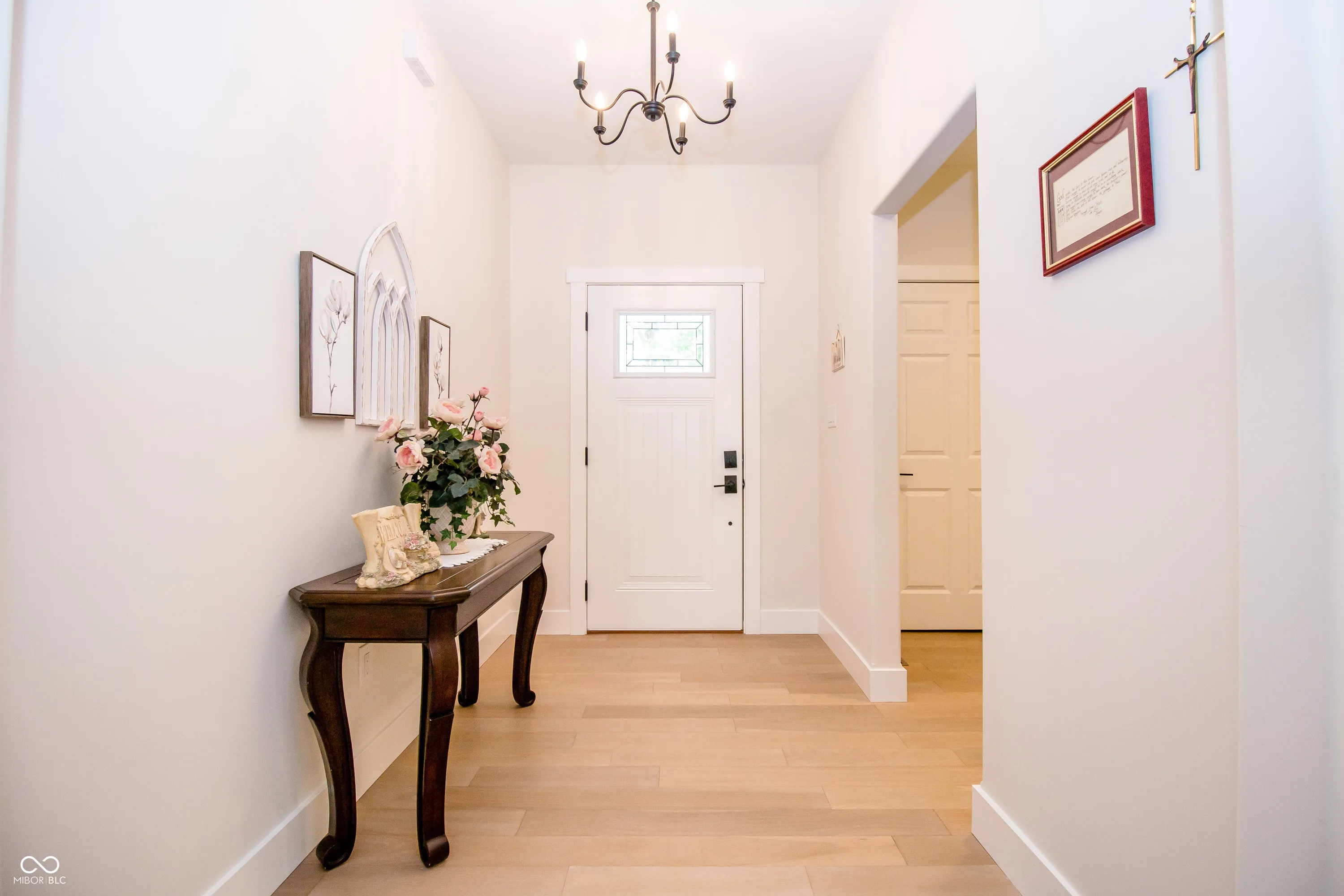 Columbus, Indiana 47201, United States, 3 Bedrooms Bedrooms, ,2 BathroomsBathrooms,Residential,Active,129902