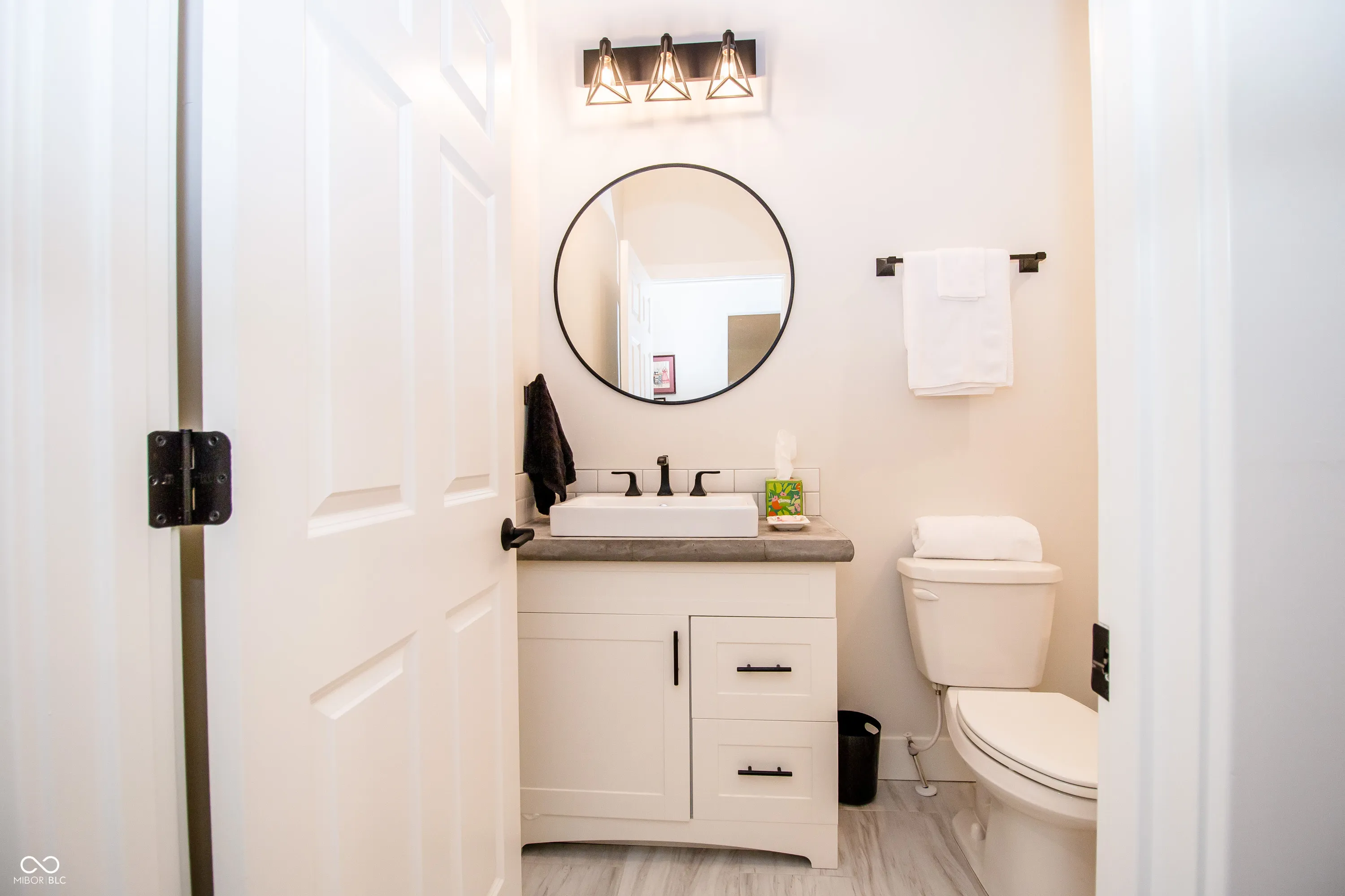 Columbus, Indiana 47201, United States, 3 Bedrooms Bedrooms, ,2 BathroomsBathrooms,Residential,Active,129902