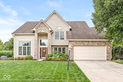 Photo of 8451 Ardennes Drive, Fishers, IN 46038 (MLS # 22117048)